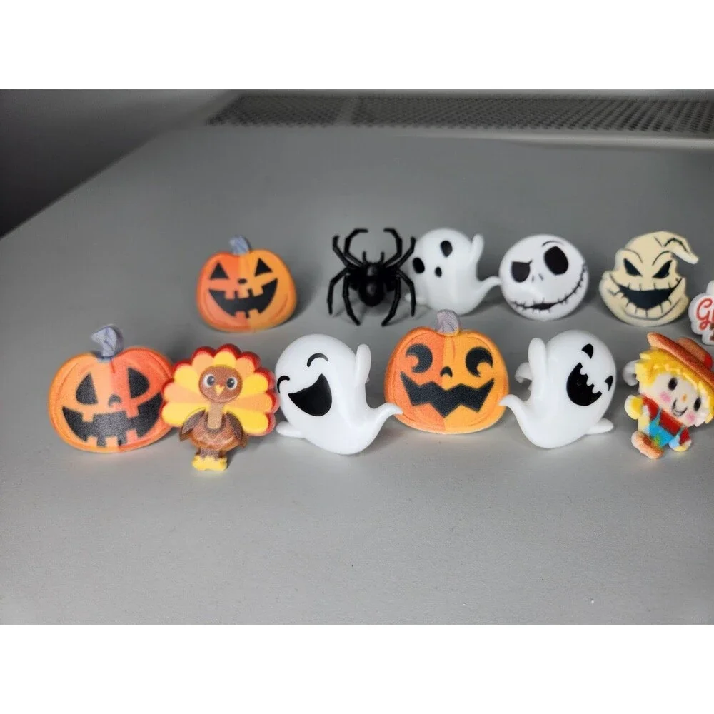 Halloween & Thanksgiving Plastic Cake Cupcake Toppers Big Discontinued 13oz Lot